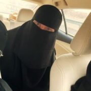 arabia_coche_mujeres
